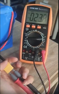 Voltmeter shows different voltage figures from the BMS APP. 